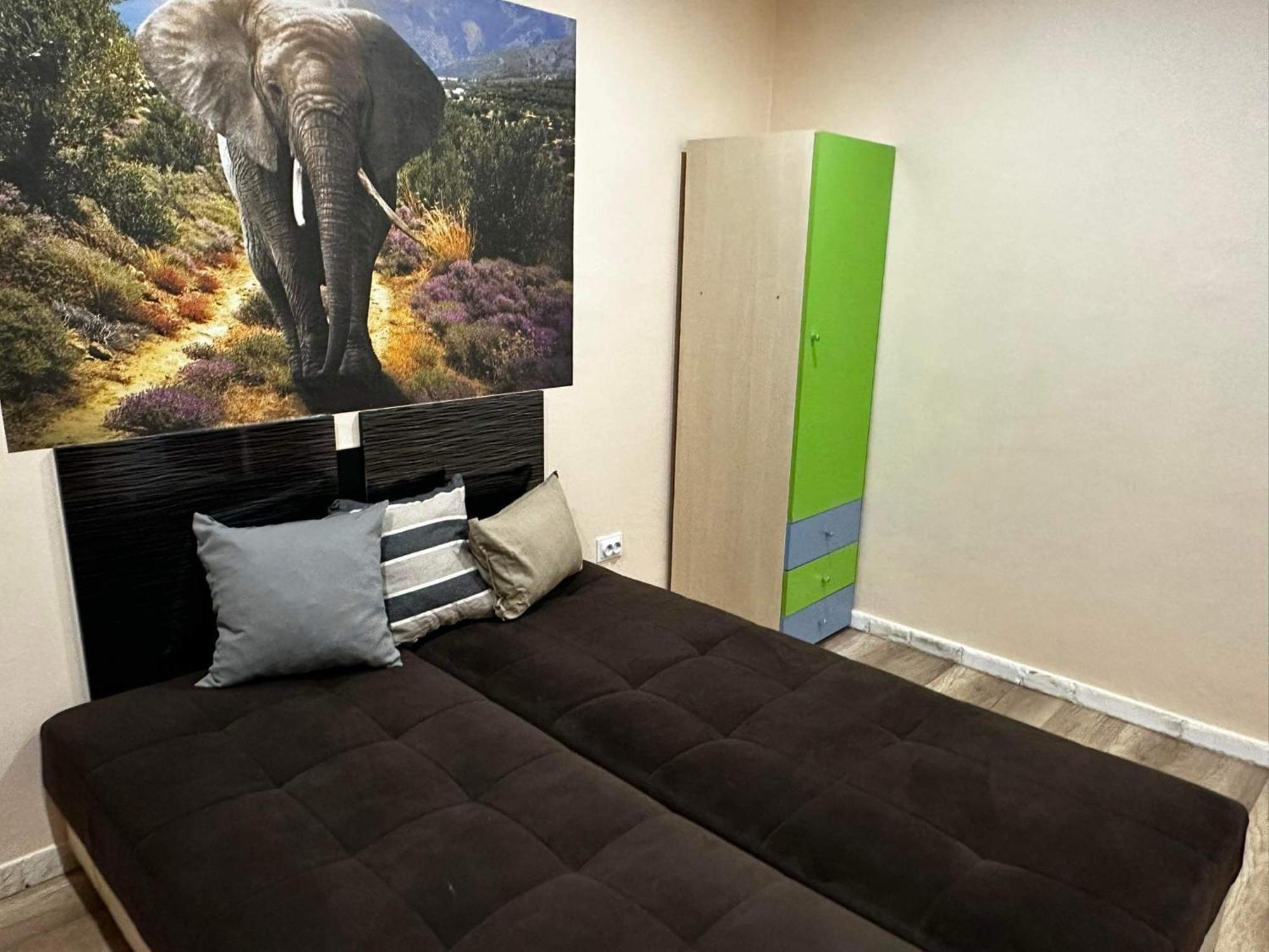миели Apartment *